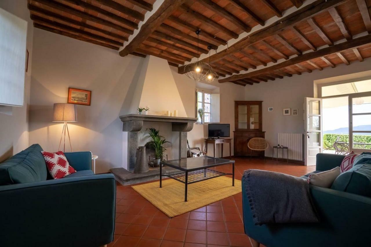 Ampio Appartamento Completamente Rinnovato Con Vista E Piscina Lucca Exterior foto