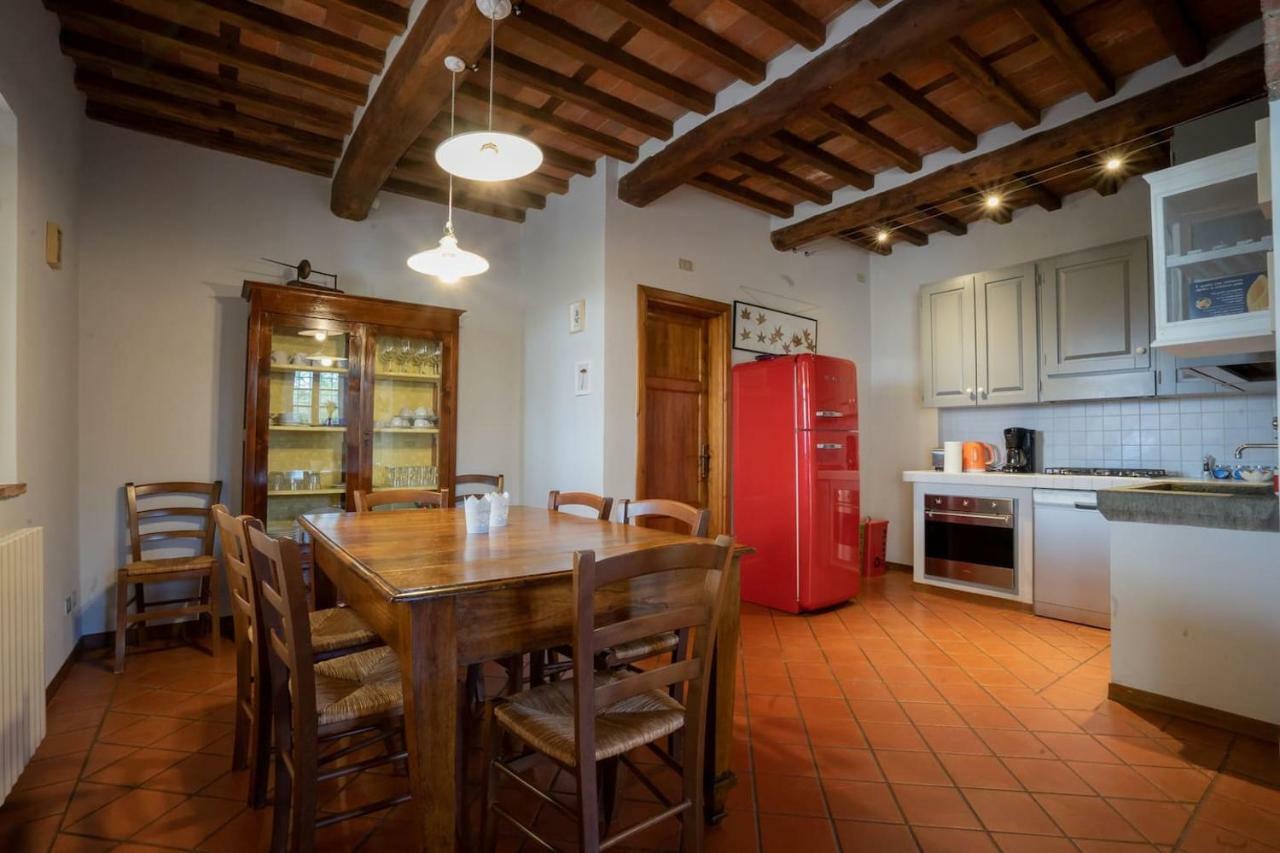 Ampio Appartamento Completamente Rinnovato Con Vista E Piscina Lucca Exterior foto